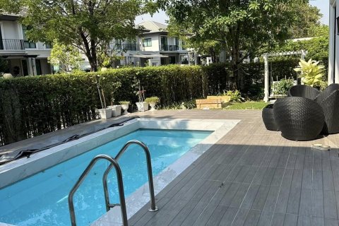 Casa de 4 dormitorios en Bangkok, Tailandia № 82896 - foto 12