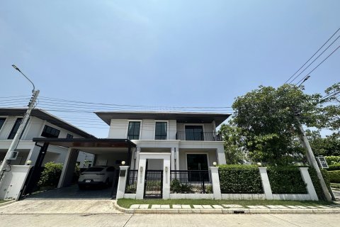 Casa de 4 dormitorios en Bangkok, Tailandia № 82896