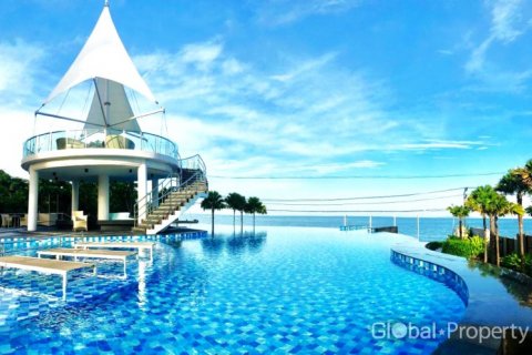 Condominio de 2 dormitorios en Pattaya, Tailandia № 81843 - foto 2