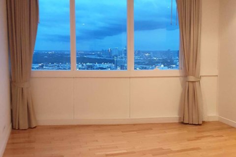 Off-Plan Millennium Residence in Bangkok, Thailand № 36648 - Foto 8