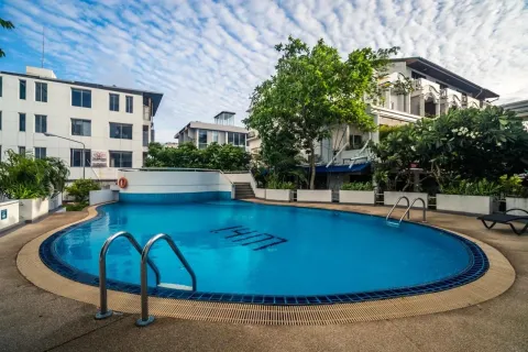 Dúplex de 5 dormitorios en Phuket, Tailandia № 123415 - foto 8