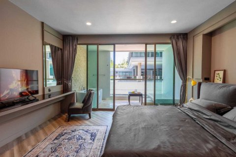 Estudio en el condominio en Bang Tao, Tailandia № 120958 - foto 2