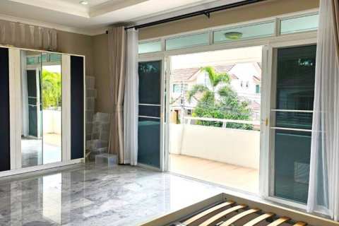 House in Pattaya, Thailand 4 bedrooms № 100740 - photo 18