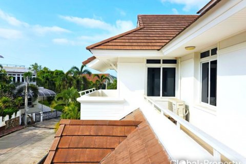 House in Pattaya, Thailand 4 bedrooms № 100740 - photo 6