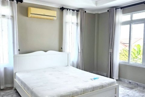 House in Pattaya, Thailand 4 bedrooms № 100740 - photo 13