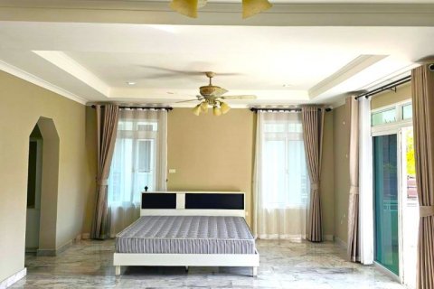 House in Pattaya, Thailand 4 bedrooms № 100740 - photo 14
