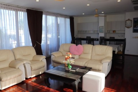 Casa de 3 dormitorios en Hua Hin, Tailandia № 125224 - foto 5