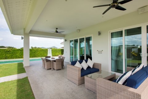 Casa de 3 dormitorios en Hua Hin, Tailandia № 125301 - foto 4