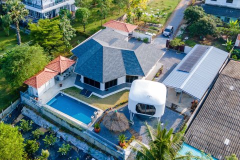 Casa de 4 dormitorios en Hua Hin, Tailandia № 125303 - foto 13