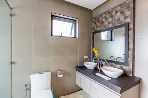 Casa de 4 dormitorios en Hua Hin, Tailandia № 125303 - foto 14