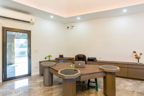 Casa de 4 dormitorios en Hua Hin, Tailandia № 125303 - foto 5
