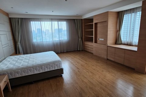 คอนโดมิเนียมในวัฒนา, กรุงเทพฯ, ประเทศไทย, 4 ห้องนอน № 123756 - รูปถ่าย 3