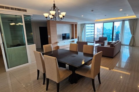คอนโดมิเนียมในวัฒนา, กรุงเทพฯ, ประเทศไทย, 4 ห้องนอน № 123756