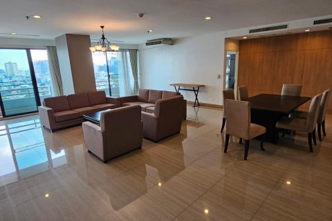 คอนโดมิเนียมในวัฒนา, กรุงเทพฯ, ประเทศไทย, 4 ห้องนอน № 123755