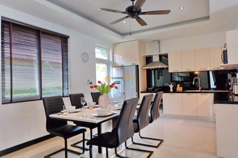 Estudio en Pattaya, Tailandia № 132181 - foto 8