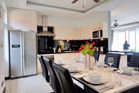 Estudio en Pattaya, Tailandia № 132181 - foto 9