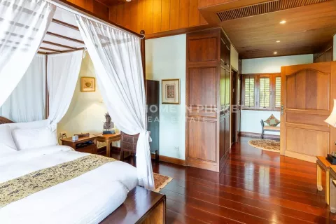Casa de 4 dormitorios en Phuket, Tailandia № 131589 - foto 14