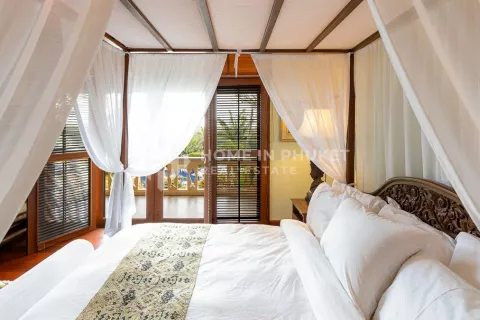 Casa de 4 dormitorios en Phuket, Tailandia № 131589 - foto 15