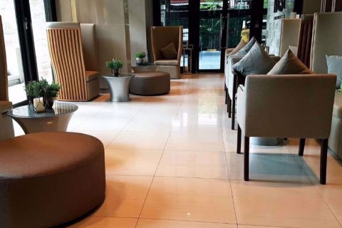 Condominio de 1 dormitorio en Khlong Toei, Bangkok, Tailandia № 76638 - foto 9