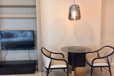 Condominio de 1 dormitorio en Khlong Toei, Bangkok, Tailandia № 76640 - foto 2