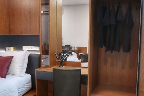 Condo in Thonburi, Bangkok, Thailand, 1 bedroom № 76644 - photo 4
