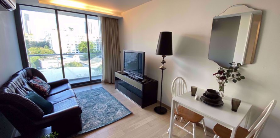Condo in Bangkok, Thailand, 1 bedroom in Via 49  № 111227