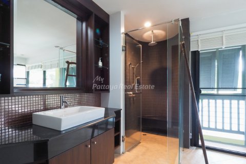 Casa de 4 dormitorios en Bang Lamung, Tailandia № 123437 - foto 13