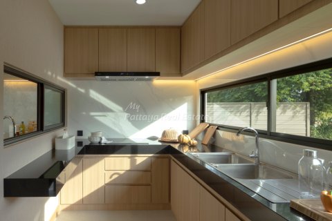 Casa de 3 dormitorios en Bang Lamung, Tailandia № 123436 - foto 6