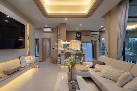 Casa de 3 dormitorios en Bang Lamung, Tailandia № 123436 - foto 3