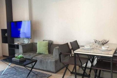 Condo in Pattaya, Thailand, 2 bedrooms  № 123434
