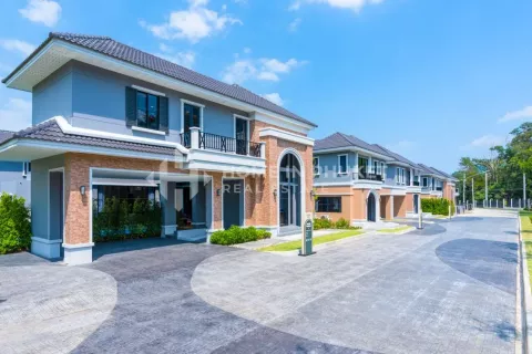 Casa de 5 dormitorios en Phuket, Tailandia № 130886
