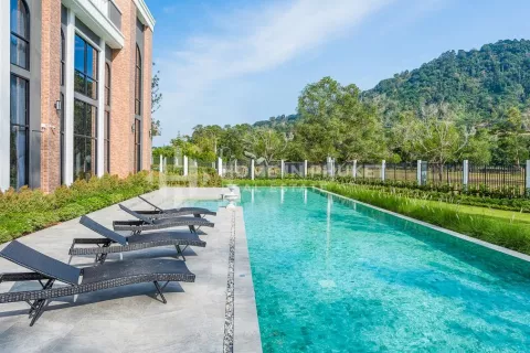 Casa de 5 dormitorios en Phuket, Tailandia № 130886 - foto 2